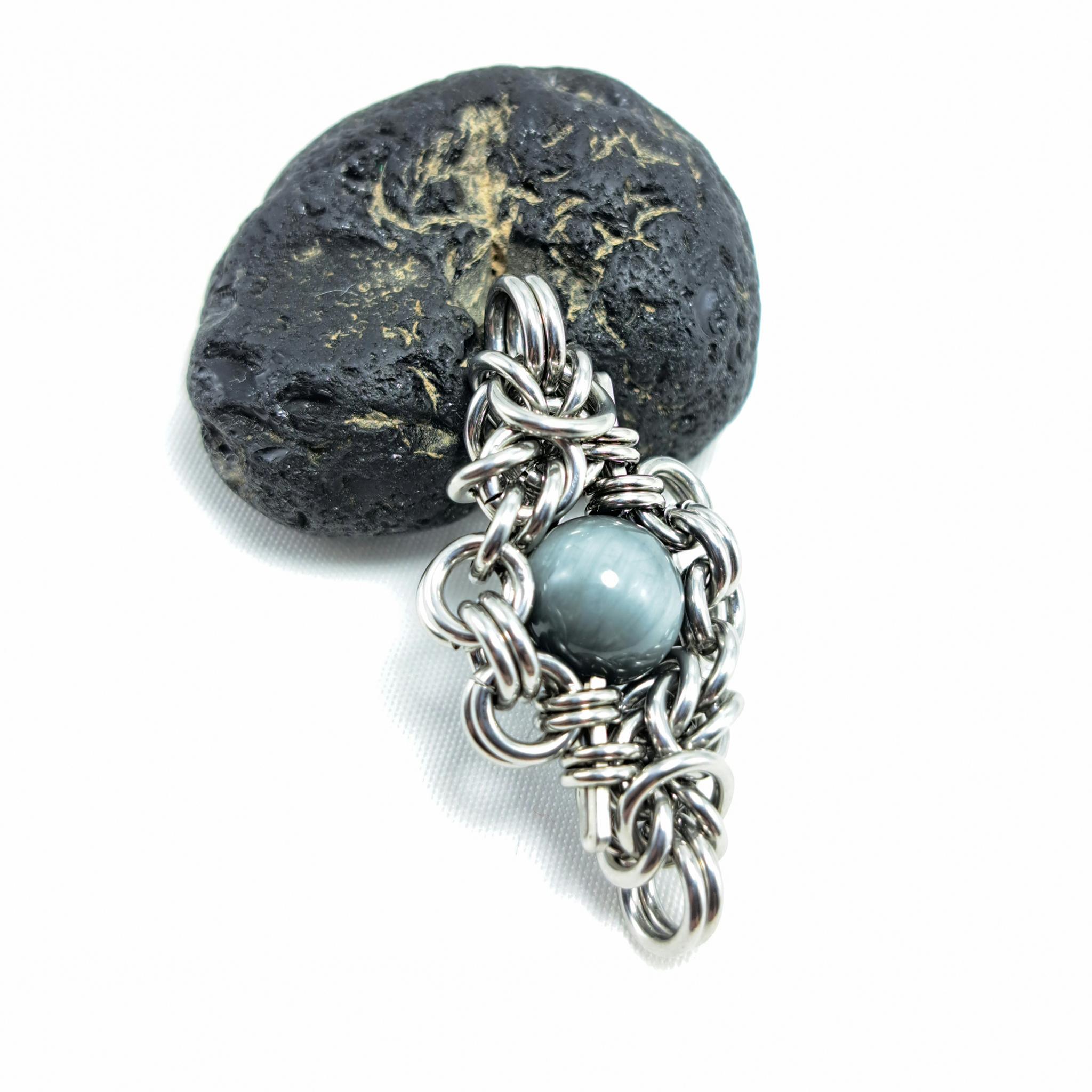 光効果抜群! イーグルアイ　ペンダントトップ