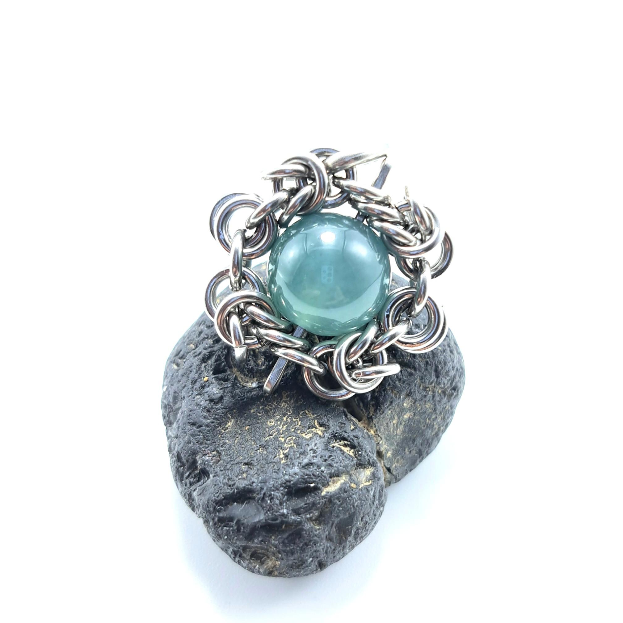 発色抜群! 透過性有　グアテマラ産 青 翡翠 (グアテマラ翡翠)　ペンダントトップ