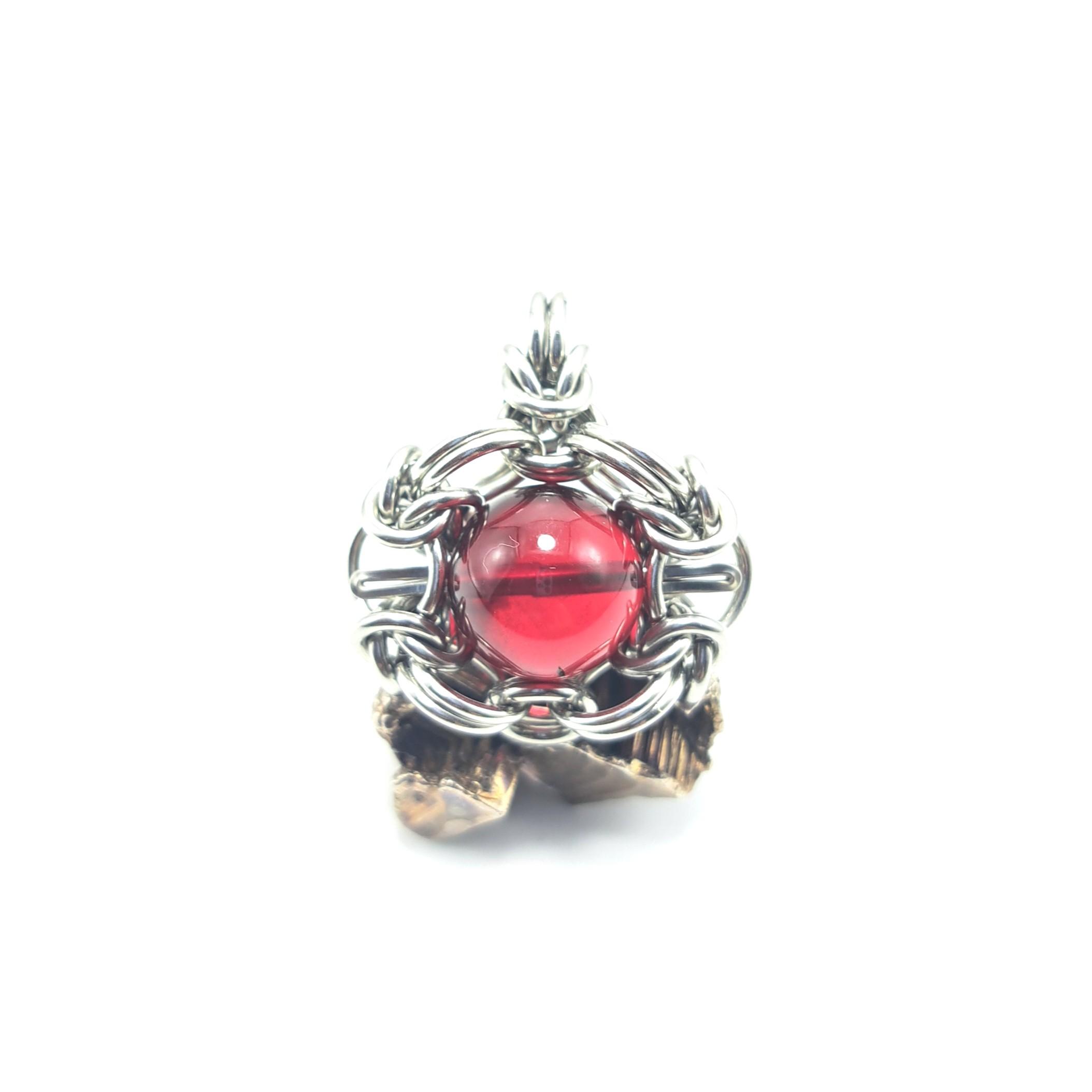 抜群の透明感!　ルビーレッドアンバー (バルト海産)　ペンダントトップ