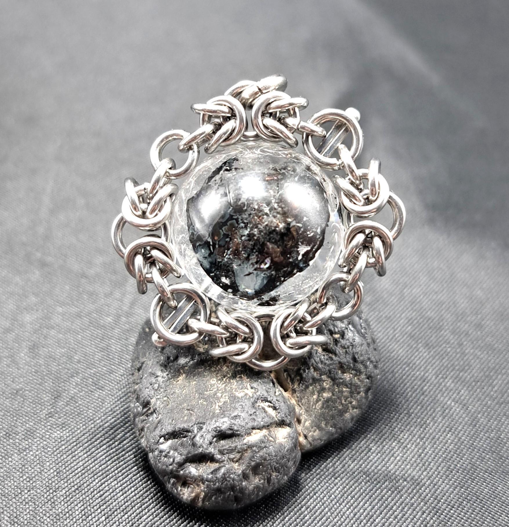 ±17㎜の巨珠！！　グラファイト 入り エレスチャルクォーツ (ヒマラヤ水晶) ペンダントトップ