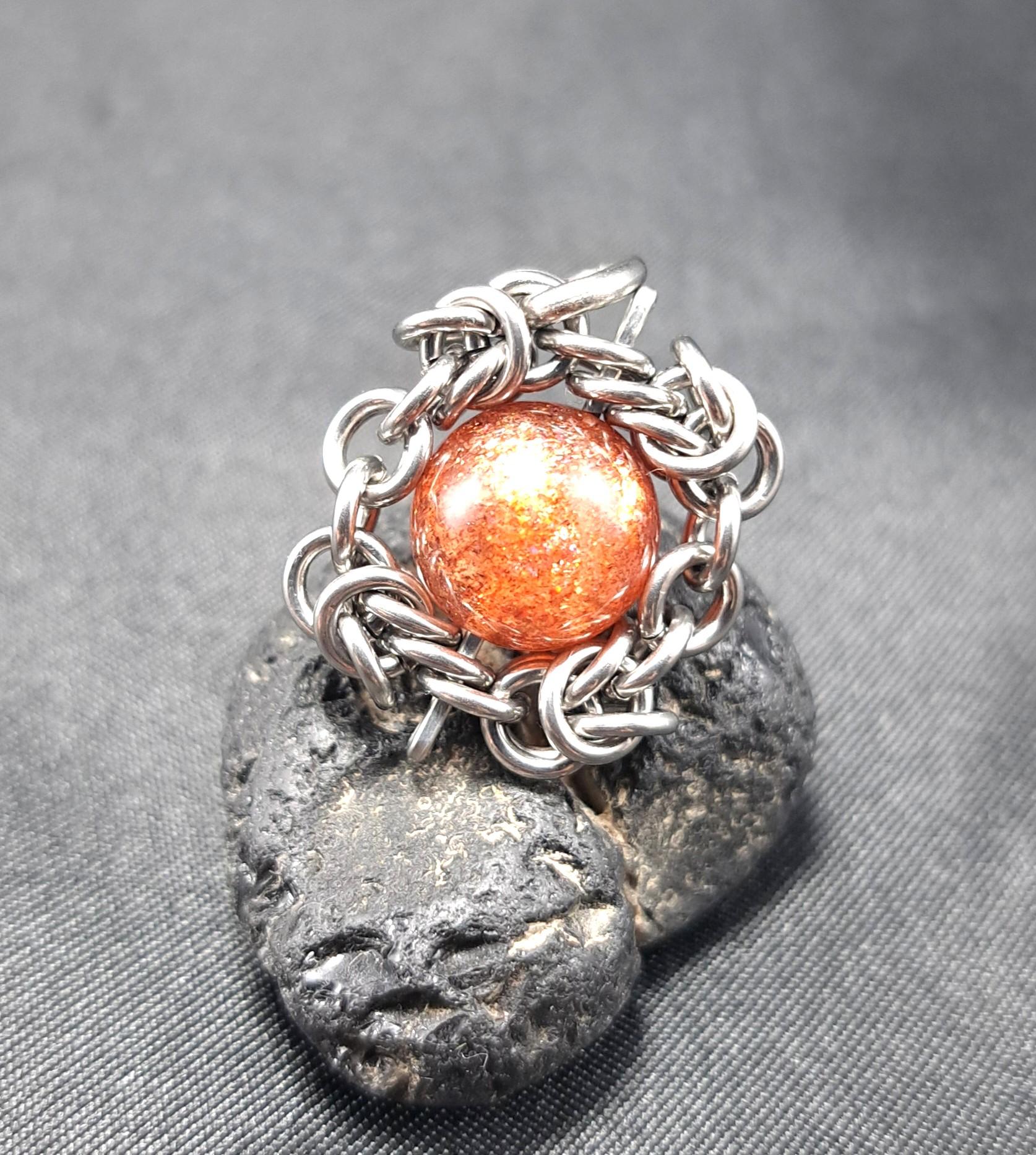 濃厚な色合い＆煌めき!　サンストーン　ペンダントトップ