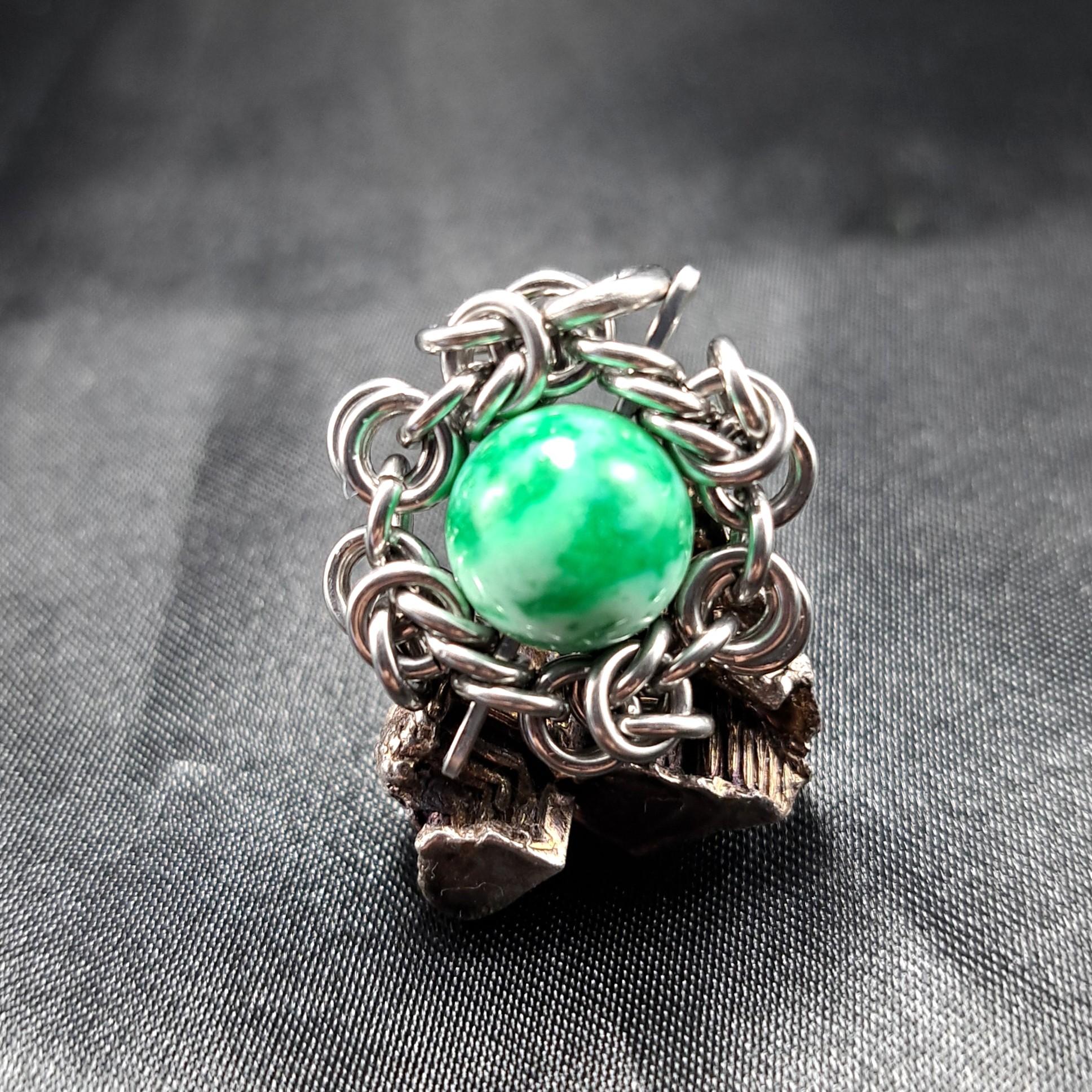 クリームソーダの様な色合いが綺麗! バリサイト　ペンダントトップ