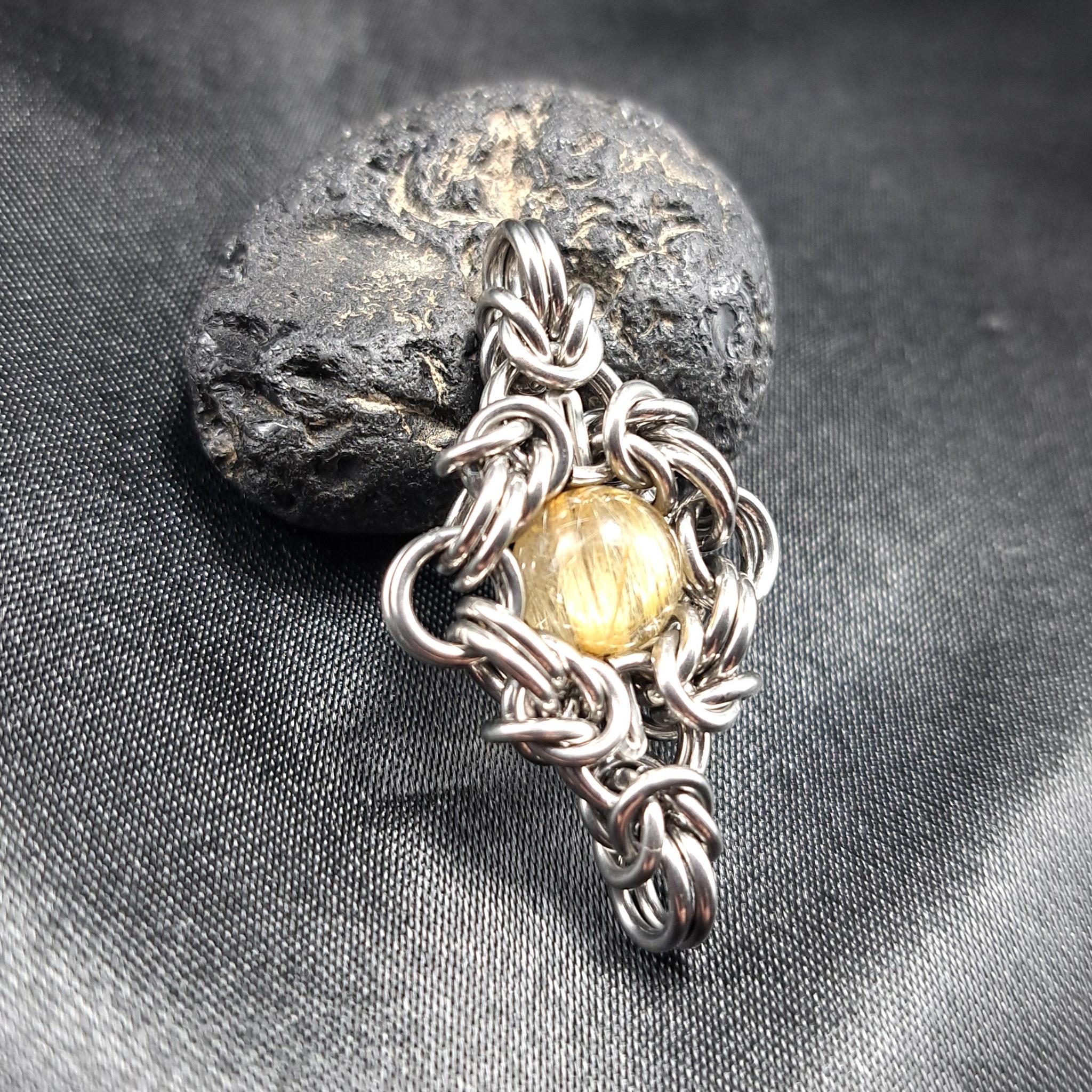 金色の煌めき! ゴールドルチルクォーツ　ペンダントトップ